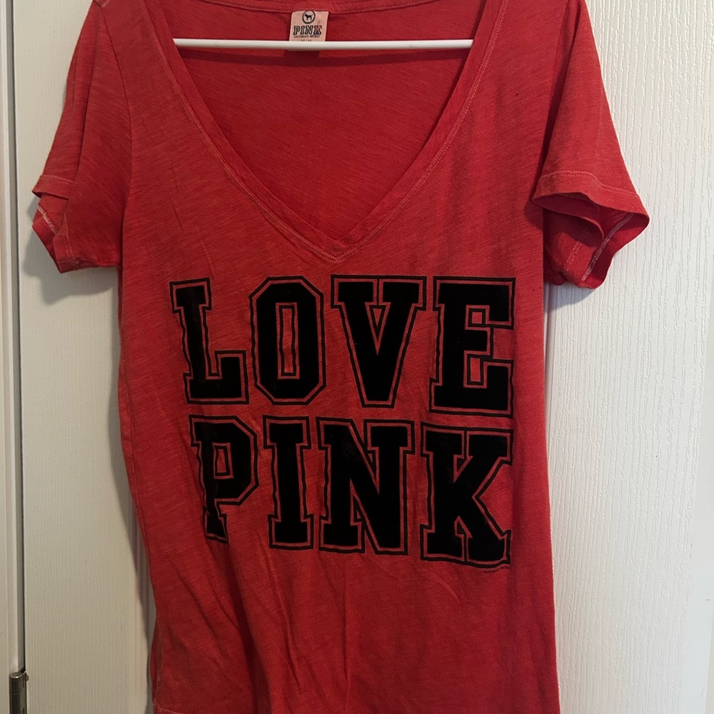 PINK Victoria's Secret Women's Red Graphic Tee